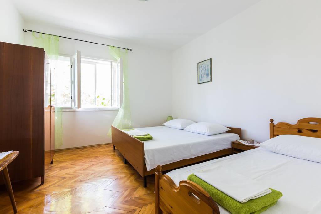Apartments A & G Petrovic Pirovac Eksteriør billede